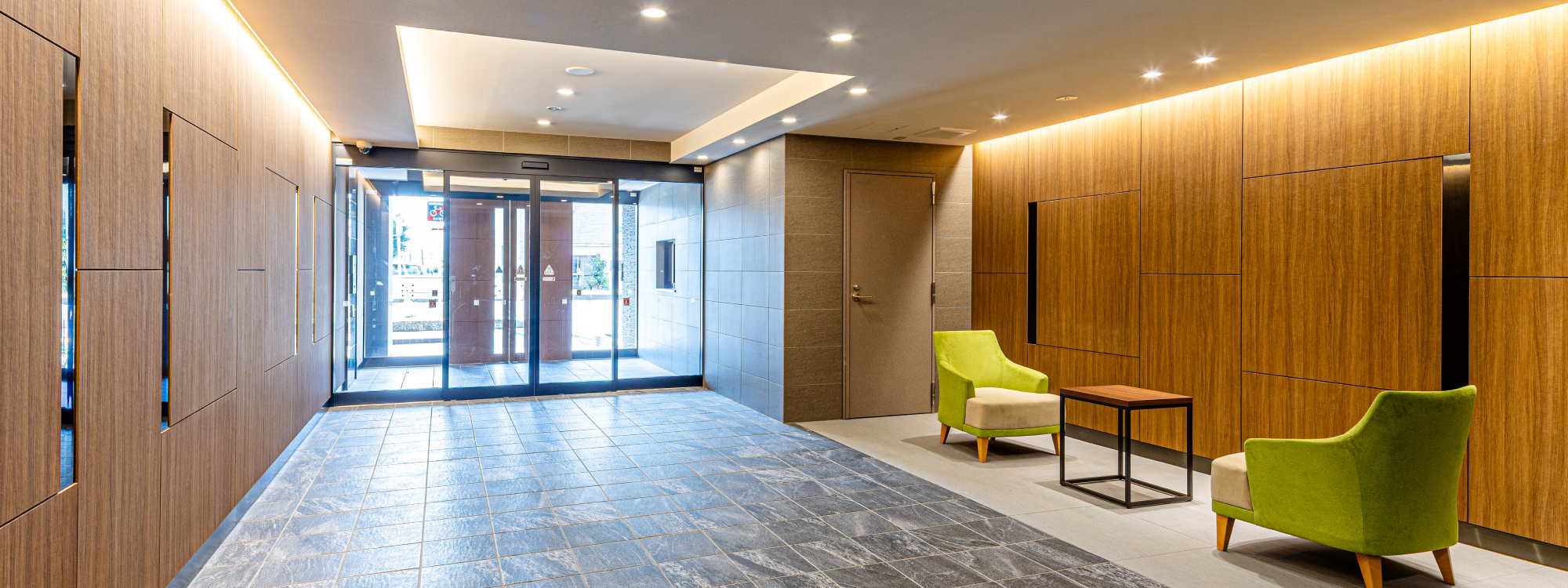 エントランスホール