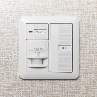 玄関オートライトセンサー