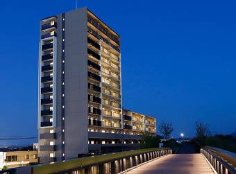 プレサンス ロジェ 草津大路テラス